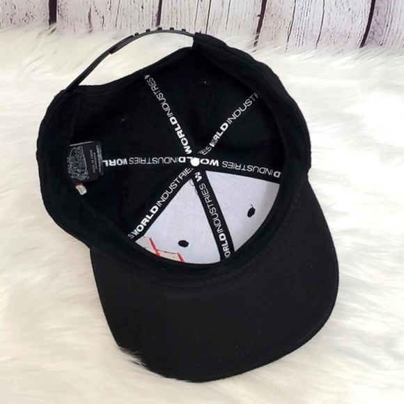 Y2K World Industries Skateboarding Pitchfork W Embroidered Flatbill Snapback Hat - Picture 8 of 11